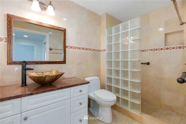 Bathroom - 321 10th Ave S