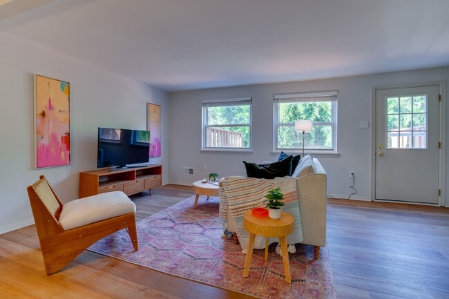 Building Photo - 8032 St Annes Ct