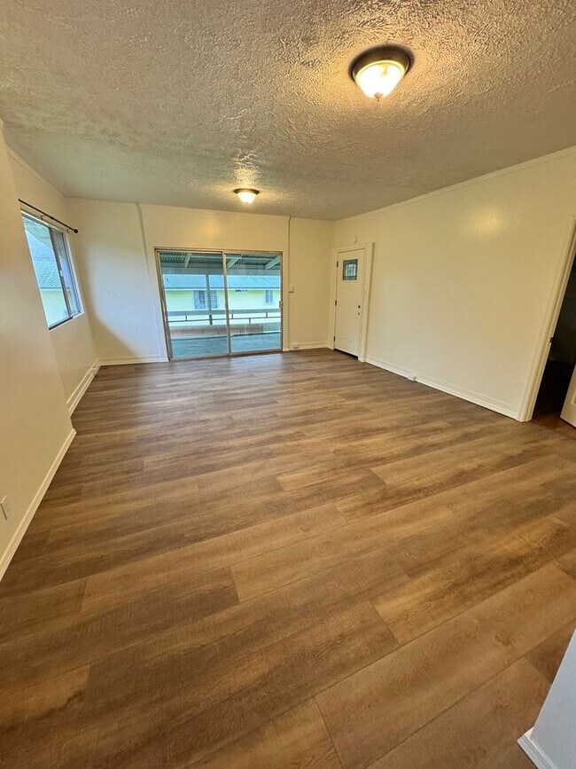 Building Photo - 18-1692 Volcano Rd. Mountain View, HI 96771