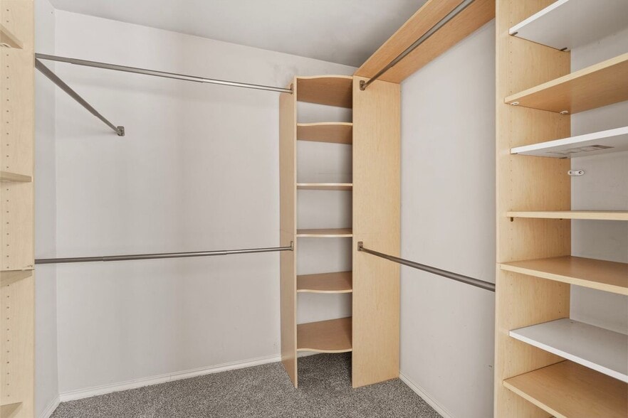 Building Photo - 1710 Redwing Cove Dr