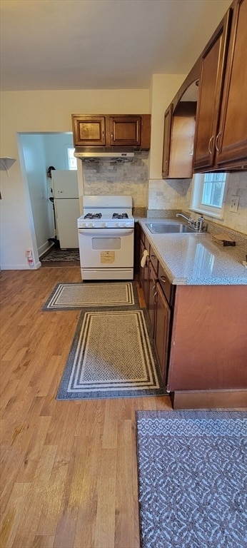 Building Photo - 64 Clark St