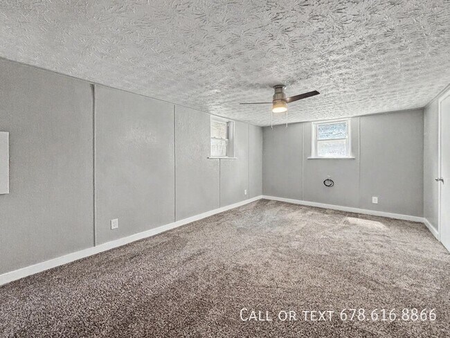 Building Photo - 560 Lee Byrd Rd