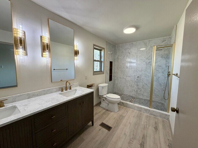 Building Photo - Beautifully Remodeled 3 Bedroom 2 Bathroom Home Available for Rent