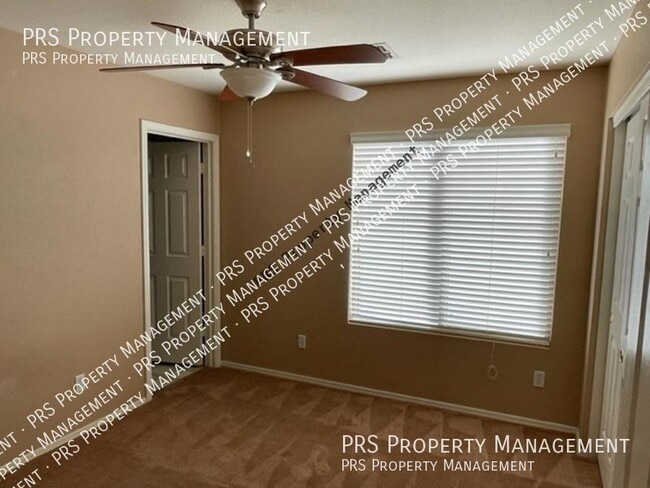 Building Photo - 1053 W Bruce Ave