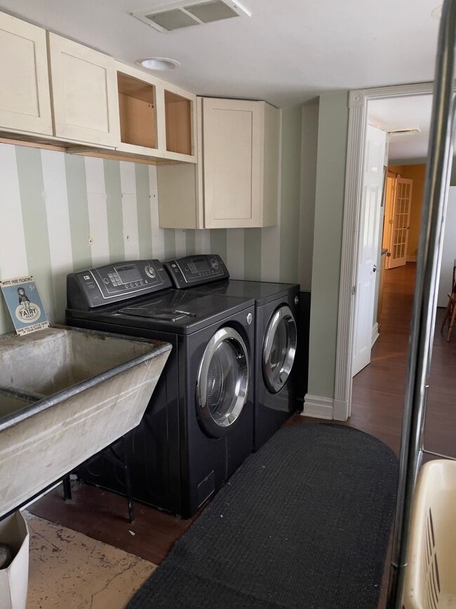 Building Photo - Charming 2BR House in Valparaiso