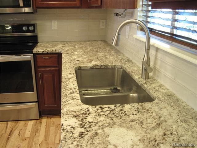 Building Photo - 1965 Dewhirst Dr