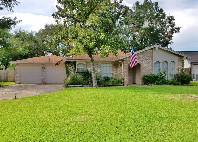 Primary Photo - 3800 Kingsway Dr