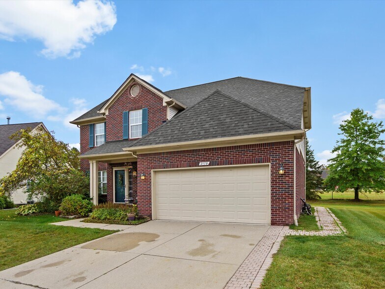 Building Photo - 2179 Lagoon Dr