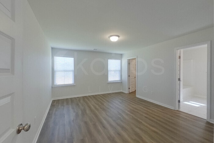 Building Photo - 124 Mountain Holly Rd