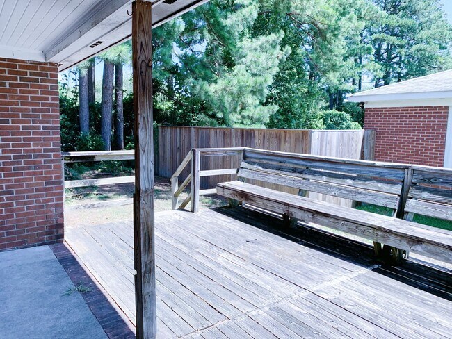 Building Photo - 200 Stancill Dr
