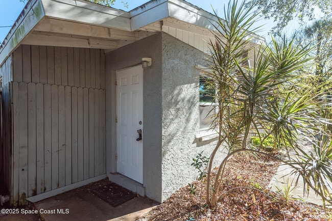 Building Photo - 410 Snyder Dr