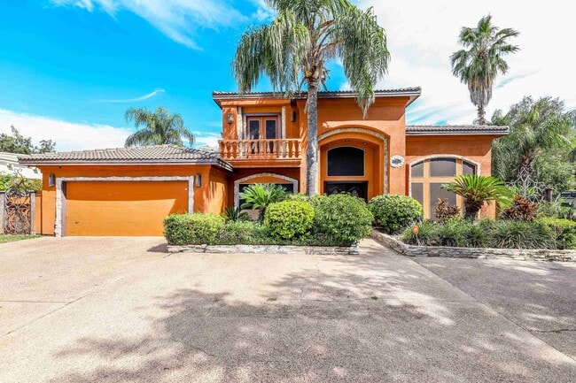 Building Photo - 503 W Avon Ct