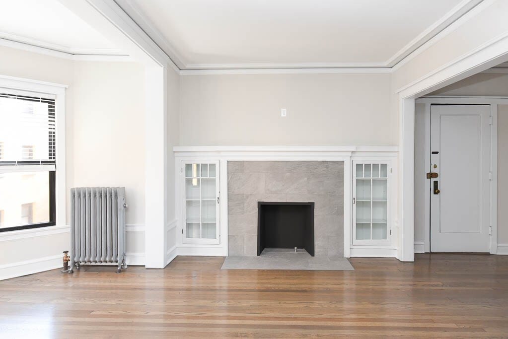 Building Photo - 2418 N Sawyer Ave