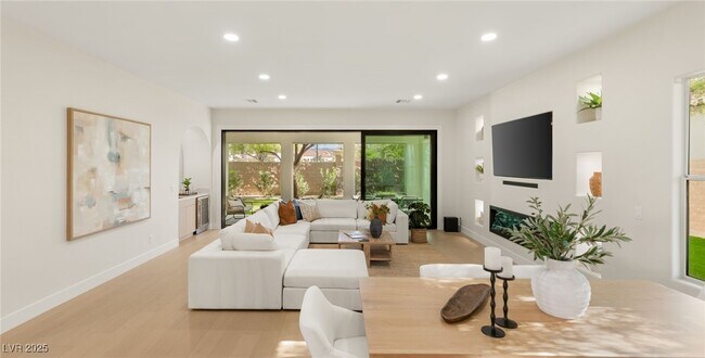 Building Photo - 12024 Whitehills St