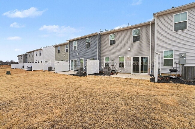 Building Photo - 9529 Teamwork St NW