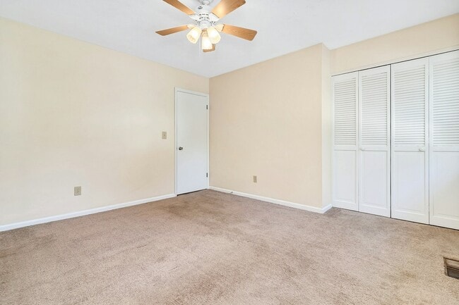 Building Photo - 403 Southway Garden Rd