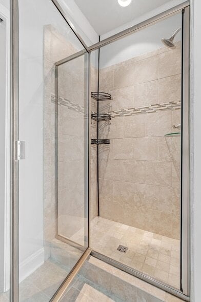 Building Photo - 1444 Channing Dr