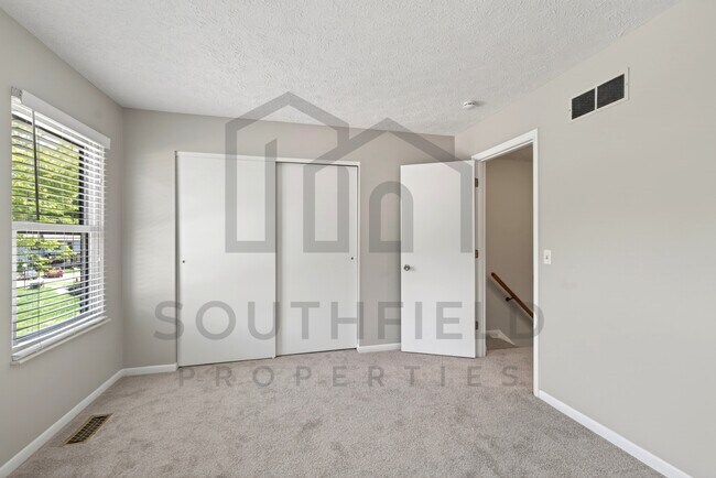 Building Photo - 1069 Crisfield Dr