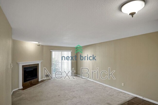 Primary Photo - 1138 N 198th St