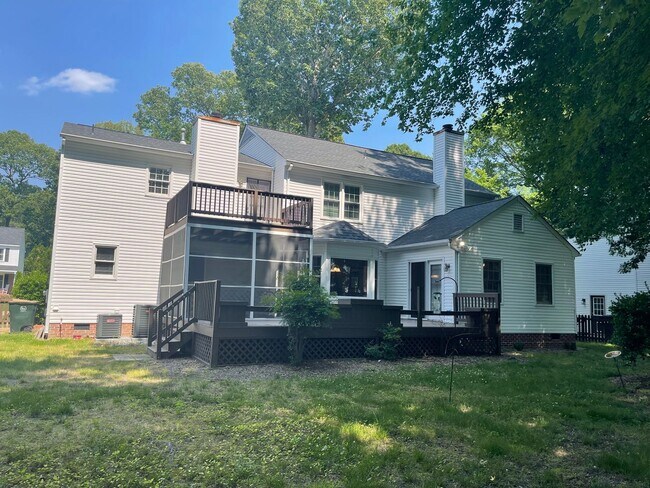 Building Photo - 403 Coach Hovis Dr