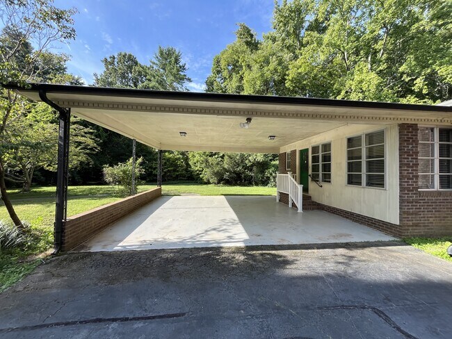 Building Photo - 5625 Potter Rd