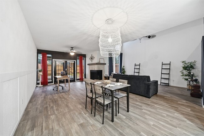 Building Photo - 3226 Poe Dr