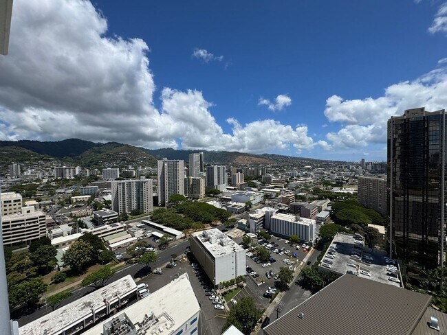 Building Photo - 1/1/1 Located at THE PARK ON KEEAUMOKU, 27...