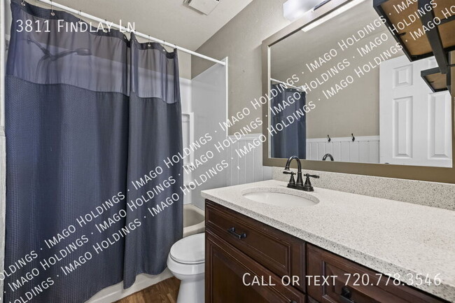 Building Photo - 3811 Findlay Ln