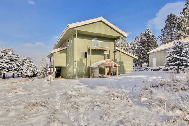 Building Photo - 130 Par Dr