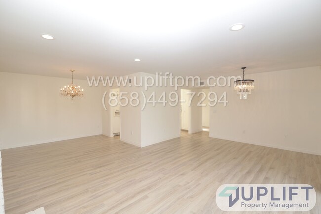 Building Photo - 2 BED 2 BATH CONDO WITH BONUS ROOM IN THE ...