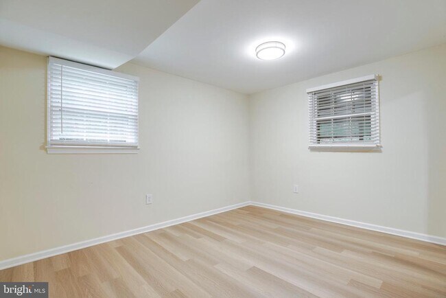 Building Photo - 1501 Walden Dr