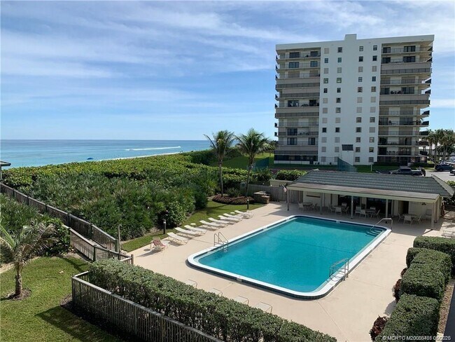 Building Photo - 10000 S Ocean Dr