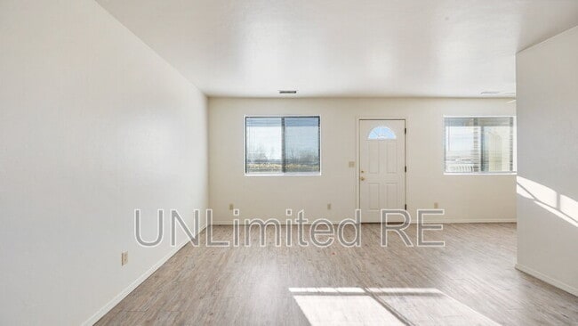 Building Photo - 7616 E Horseshoe Ln