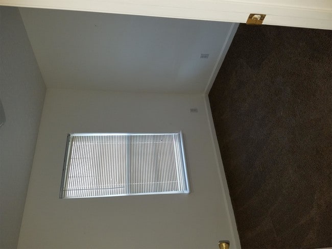 Building Photo - 3916 Hillcross Dr