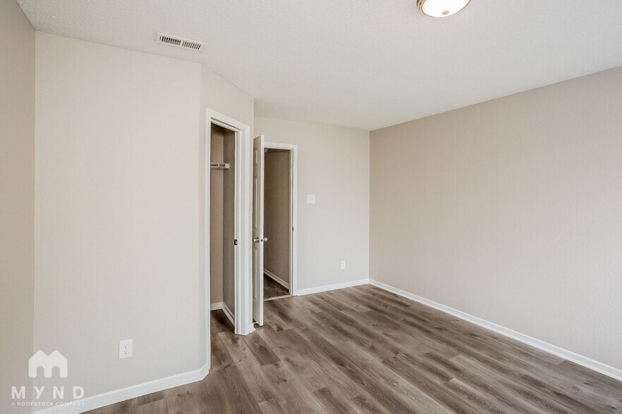 Building Photo - 12305 Bearsdale Dr
