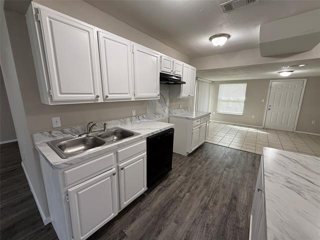 Building Photo - 2914 Scottsbluff Dr