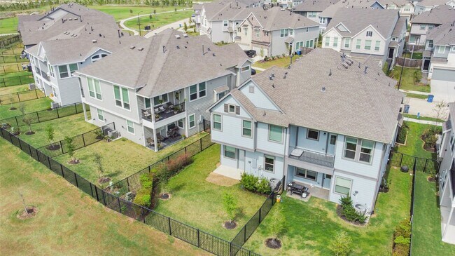 Building Photo - 21131 Medina River Dr