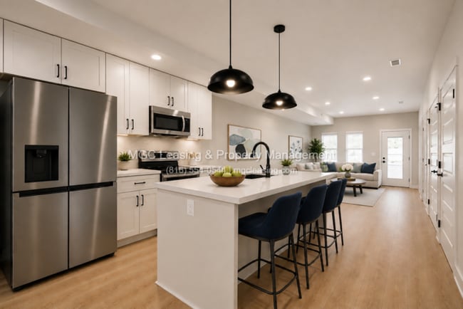 Building Photo - Move into Oak Ridge Falls Townhomes! DECEMBER RENT FREE!!