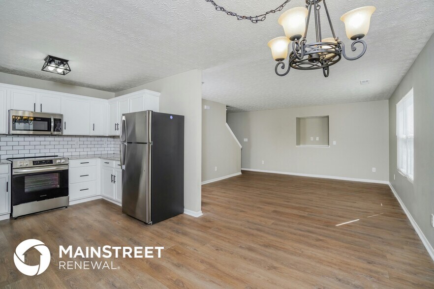 Building Photo - 6407 Hunters Creek Blvd