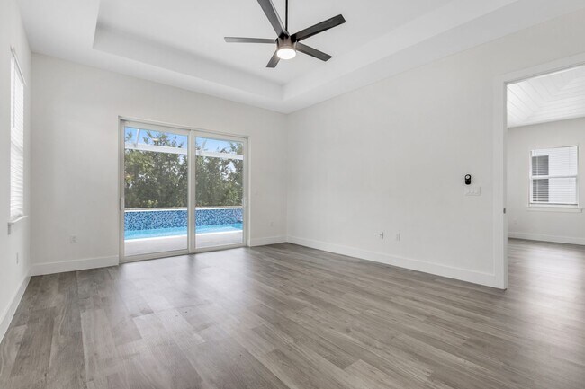 Building Photo - ** SEAHORSE AT CAMBRIA ** 3 BED + DEN - 3....