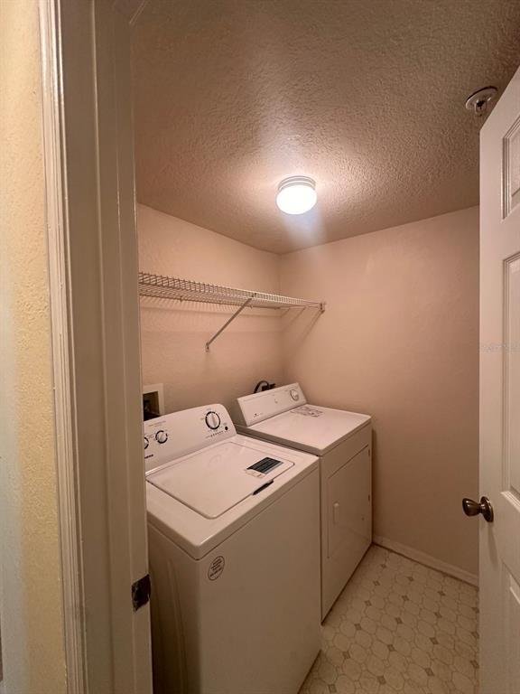 Building Photo - 820 Camargo Way