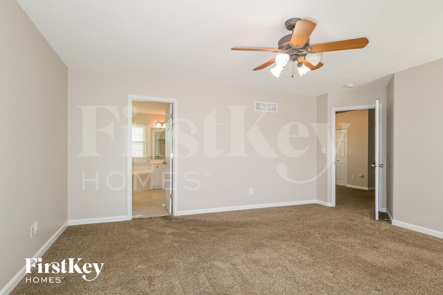 Building Photo - 259 Hickory Wood Dr