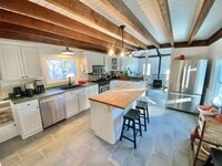 Building Photo - 3 Bedroom House Colchester Available 8/15