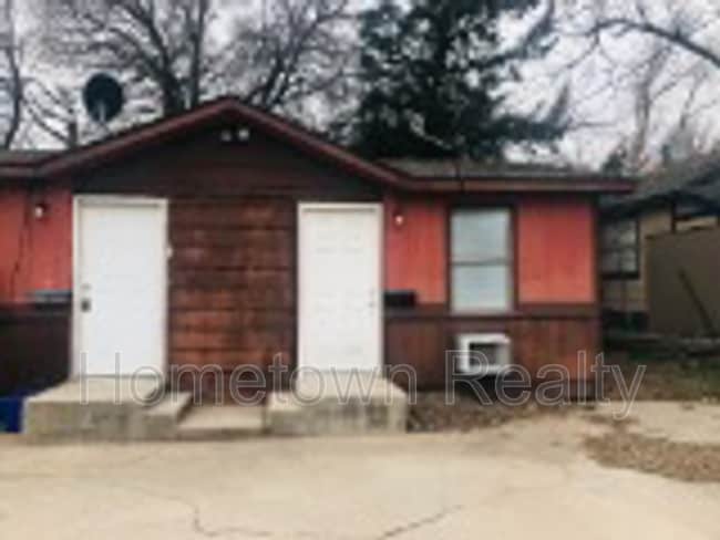 Primary Photo - 1225 S Lee Ave