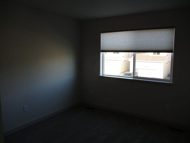 Building Photo - 1147 Smt Vis Dr