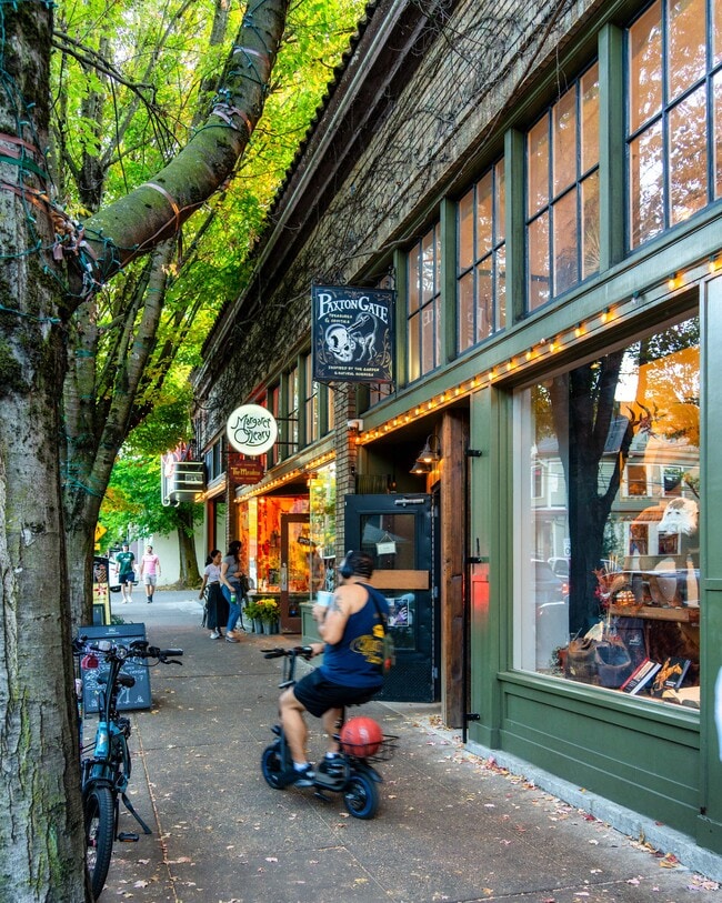 Building Photo - 2319 NW Raleigh St