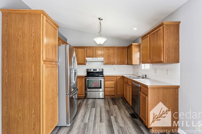 Building Photo - 4 bedroom Home in West Wichita