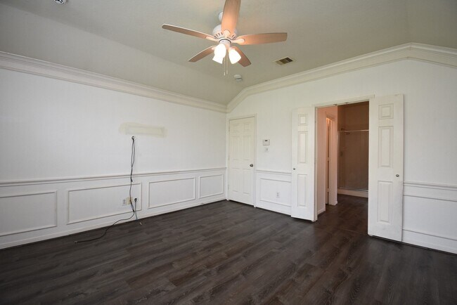 Building Photo - 128 Long Canyon Ln