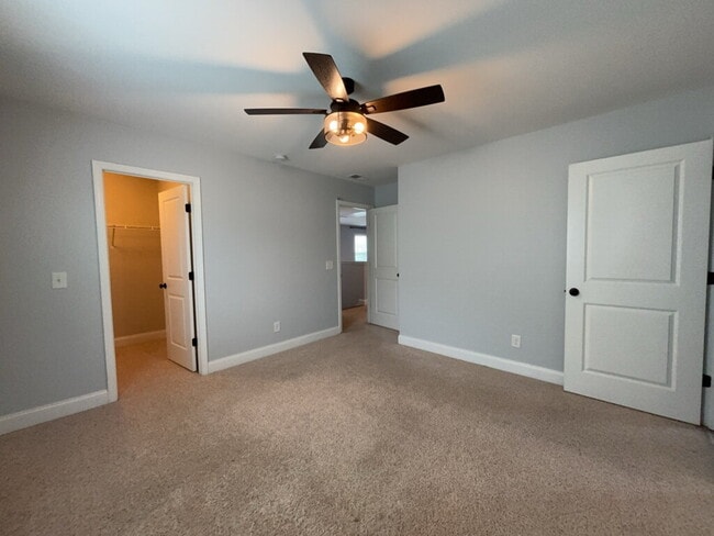 Building Photo - 373 Whispering Breeze Ln