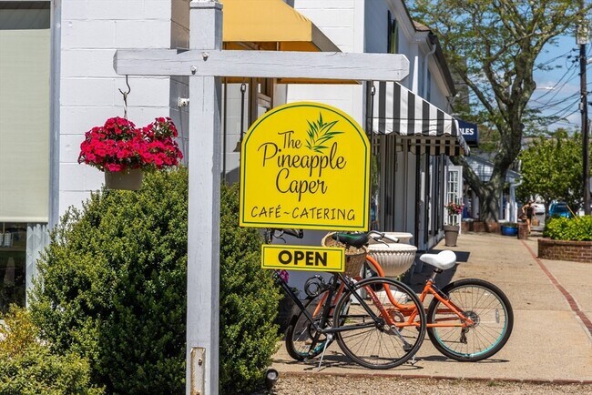 Building Photo - 65 Starboard Ln